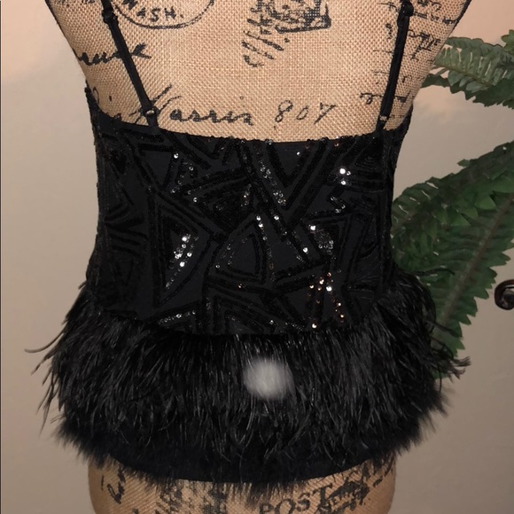 NWOT Feather & Sequined Top - Picture 5 of 8